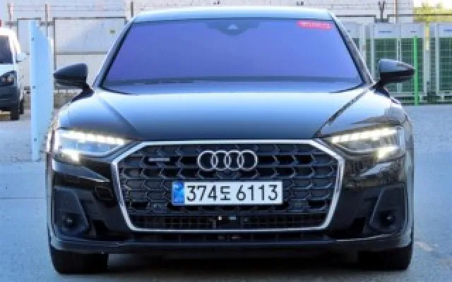 A8 (D5) 55 TFSI 콰트로 LWB 아우디 2023년 12월 29,514km